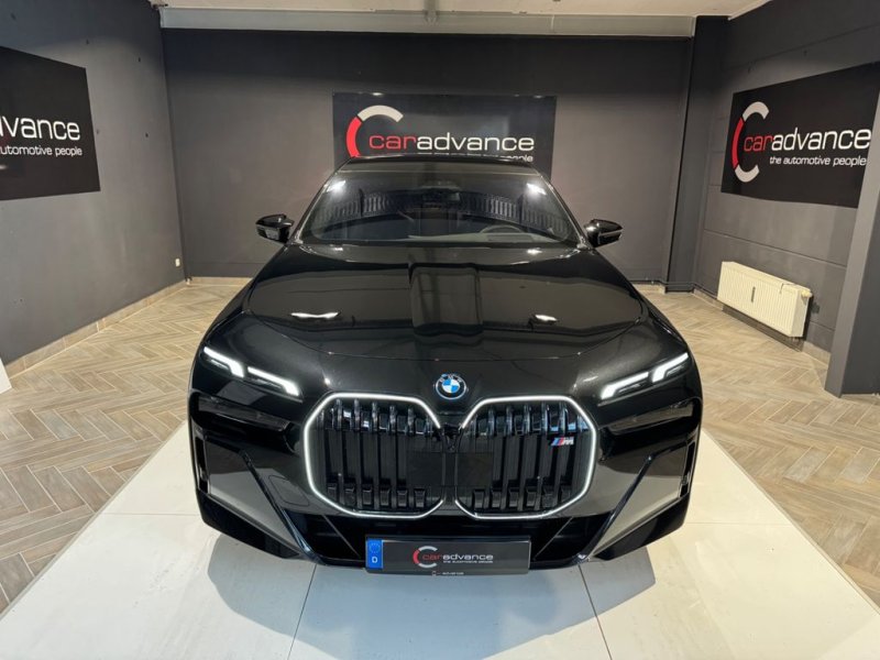 BMW 7 Lim M760 e xDrive*TV*Lounge*ATüren*