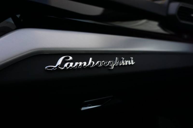 Lamborghini Urus SE 4.0 Hybrid Style/Carbon/BandO/ 23"/Nov.25