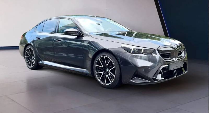 BMW M5 xDrive AHK M Drive FFC DrivAssistPro ParkPro