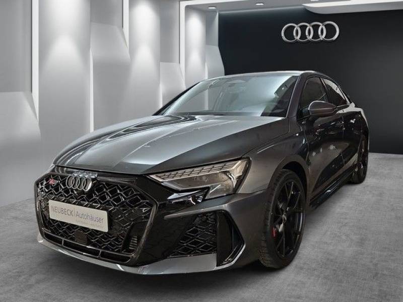 Audi RS 3 Limousine Sportabgasanlage Anhebung VMAX