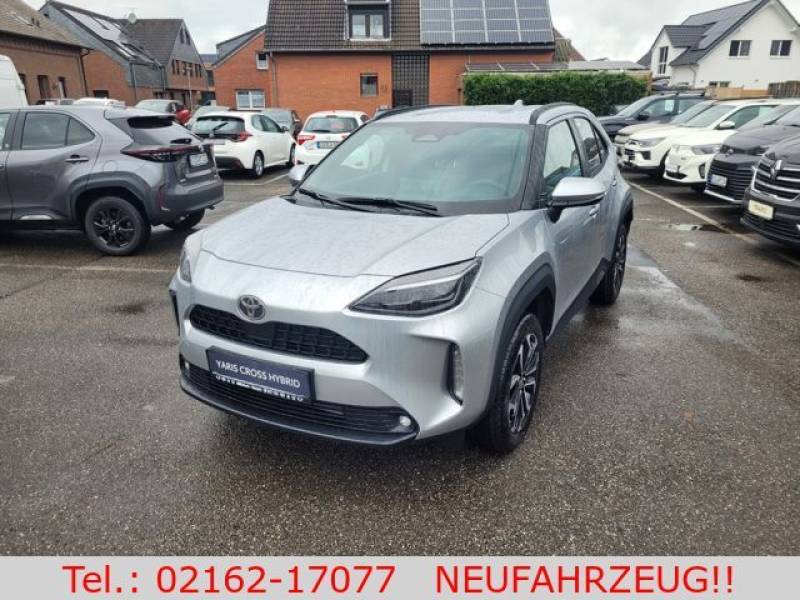 Toyota Yaris Cross Hybrid FWD Teamplayer Automatik