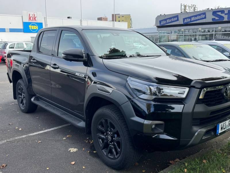 Toyota Hilux Double Cab Invincible 4x4