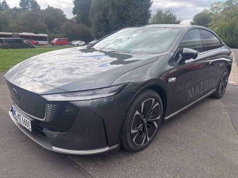Mazda 6e Takumi EV 258PS