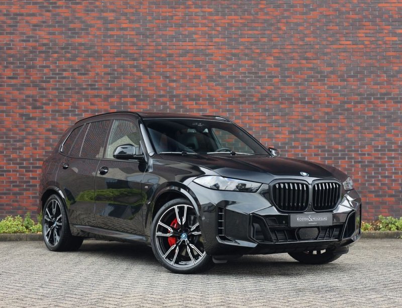 BMW X5 50e xDrive - M Sport Pro - Pano - AHK - BandW