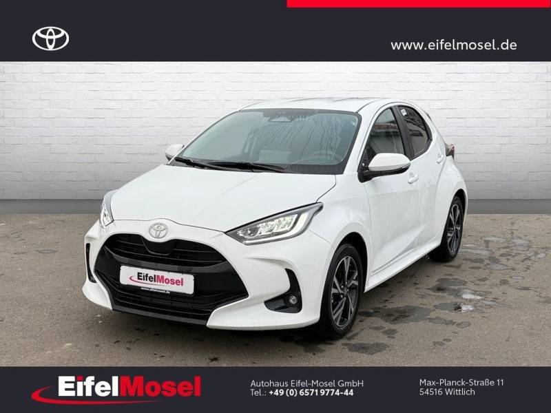 Toyota Yaris 1.5 Hybrid Teamplayer + Comfort Paket