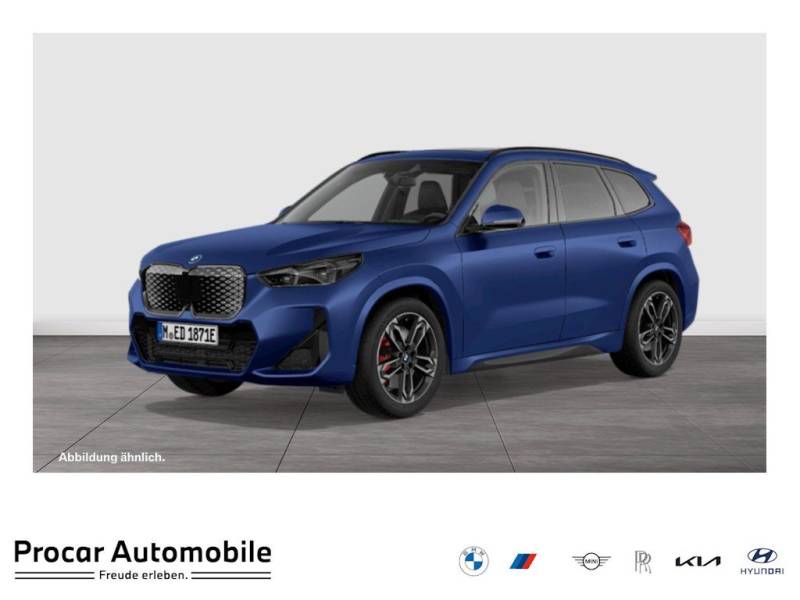 BMW iX1 eDrive20 M Sport HUD PANO ACC AHK RFK NAVI