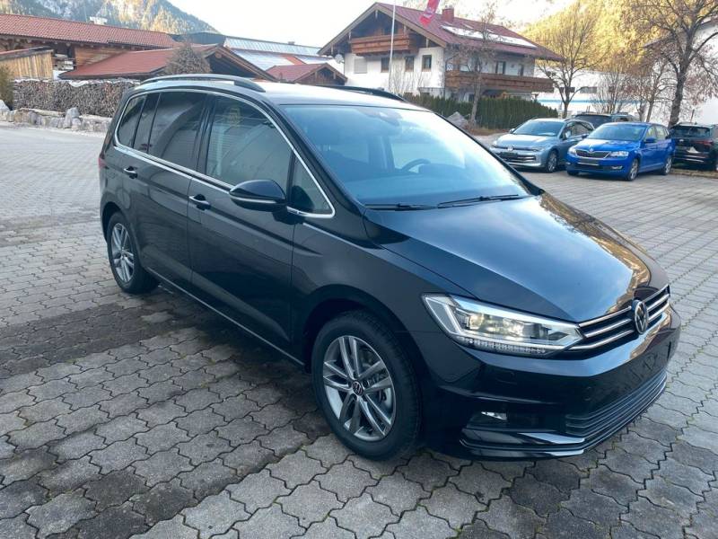 Volkswagen Touran 1.5 TSI DSG Prime 7-Sitze,ACC,Navi,R-C...