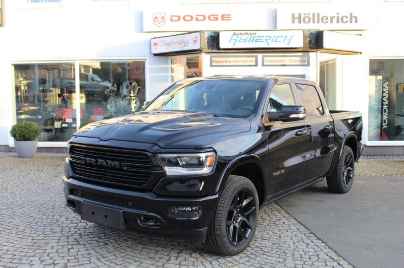 Dodge RAM 1500 Laramie Night GT 5.7 V8 eTorq. LUFT LPG