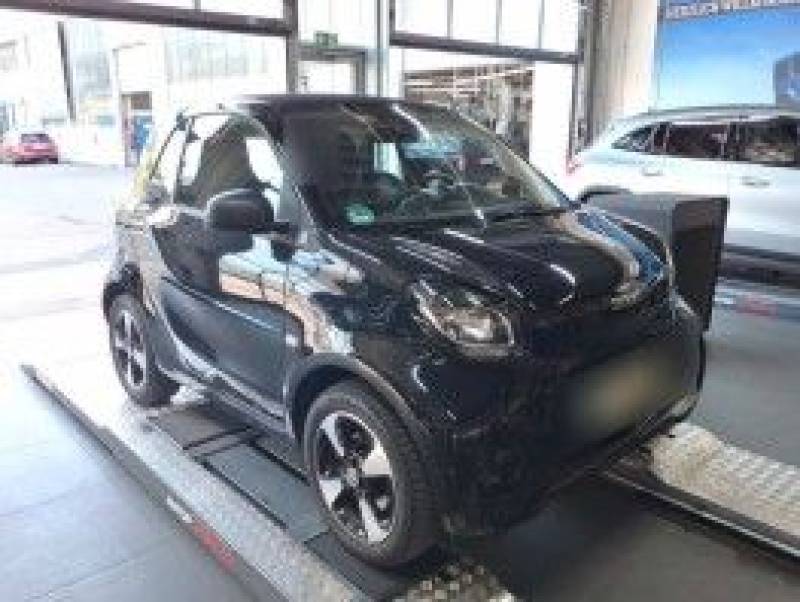 Smart ForTwo EQ Passion 22KW DAB*ALUFELGEN*BORDLOADER