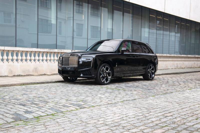 Rolls-Royce Cullinan - BLACK BADGE TRIM