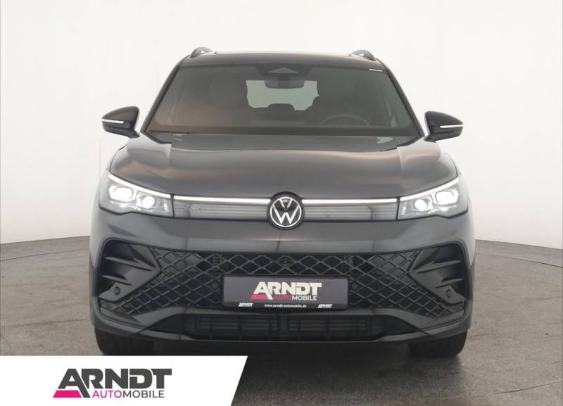 Volkswagen Tiguan 2.0 TSI DSG 4M R-Line IQ Pano Nav Key 360