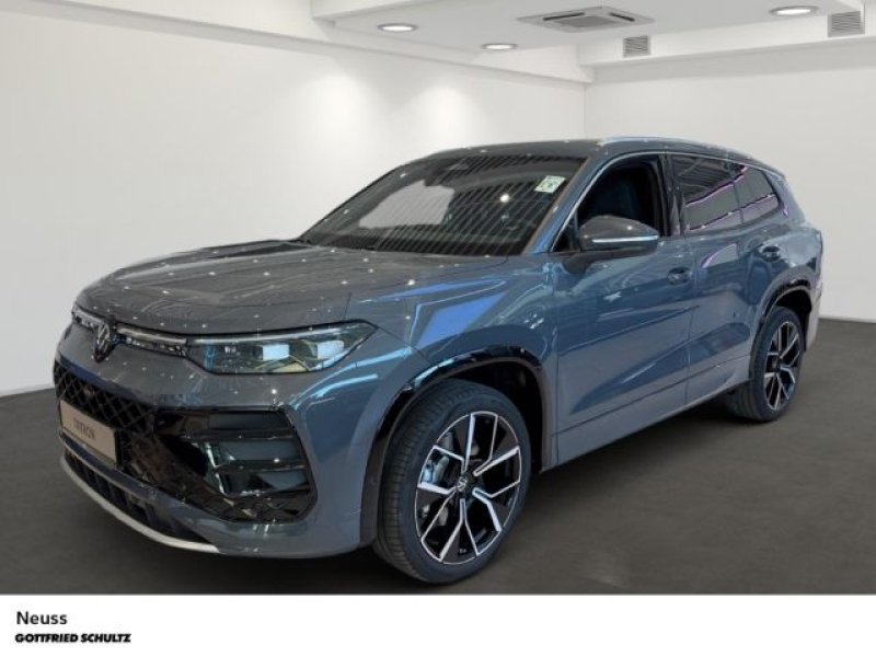 Volkswagen Tayron R-LINE 2.0 TDI DSG NAVI AHK KAMERA PANO I