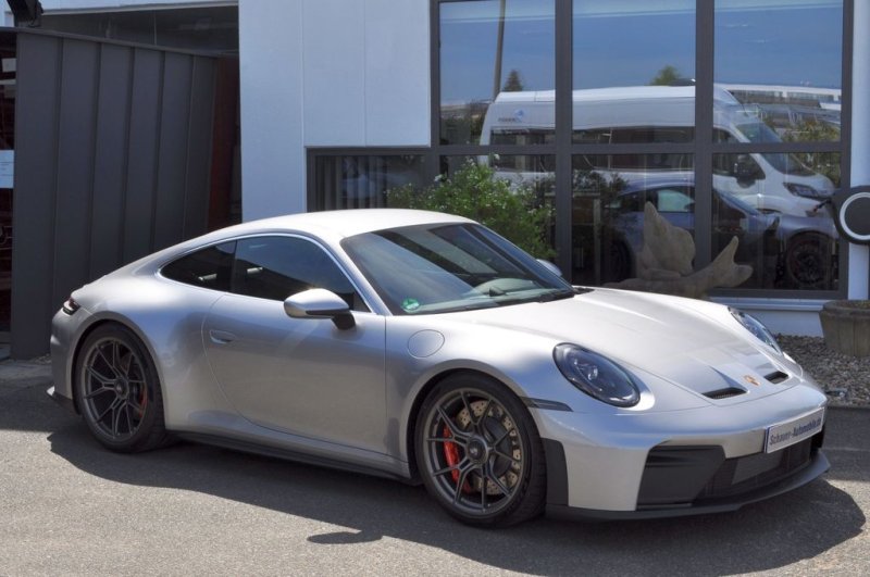Porsche 992 GT3 Touring "1. Hand+Bose+Chrono+Leder"