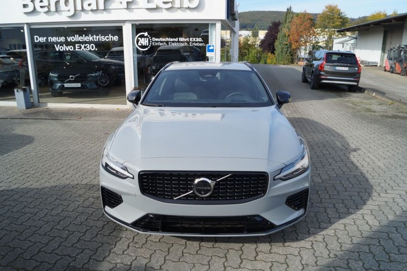 Volvo V60 T6 AWD Plug-in Hybrid Plus Dark Aut./HeadUp