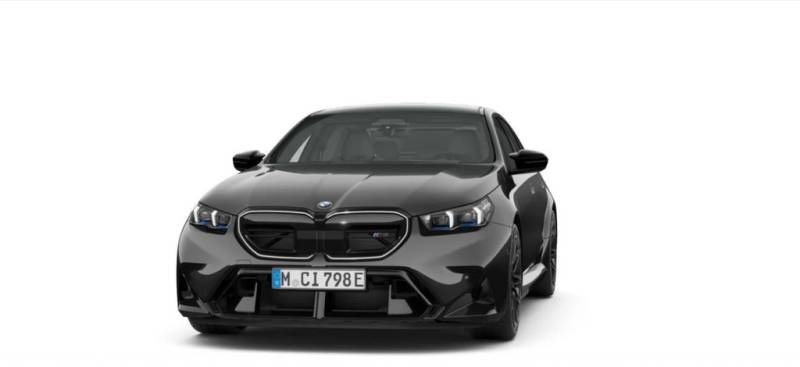 BMW M5 LIMOUSINE. SAPHIRSCHWARZ. LEDER SCHWARZ.++