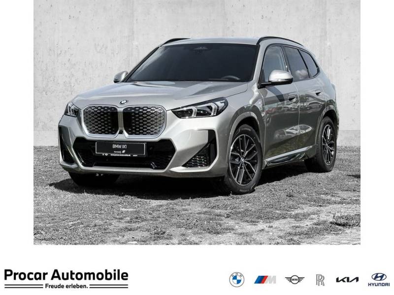 BMW iX1 eDrive20 M Sport HUD ACC RFK NAVI. LED H/K