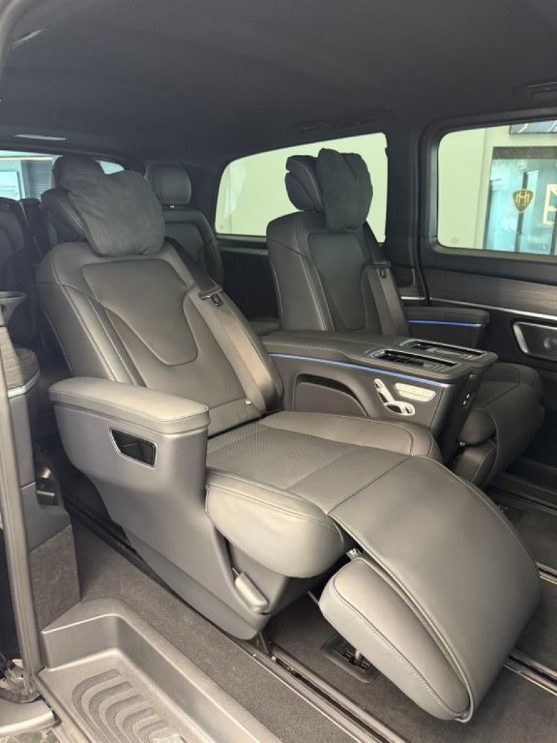 Mercedes-Benz AVANTGARDE  extralang 2025