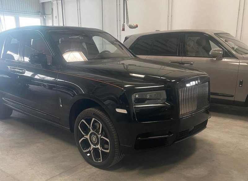 Rolls-Royce Cullinan Black Badge 4 Seats MY24 470.000 E Net