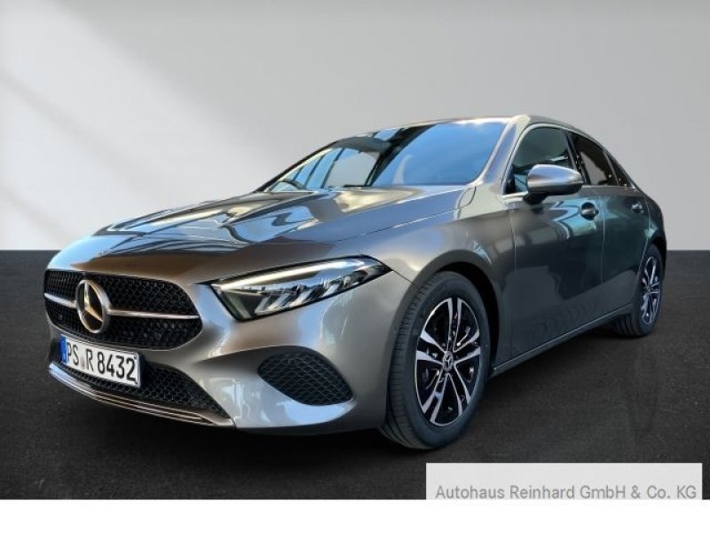 Mercedes-Benz A 180 d Limousine PROGRESSIV+DISTRONIC+STANDHEIZ