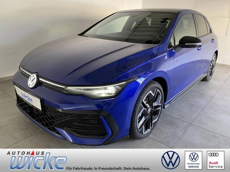 Volkswagen Golf VIII 1.5 eTSI DSG R-Line NAVI KLIMA AHK ARE
