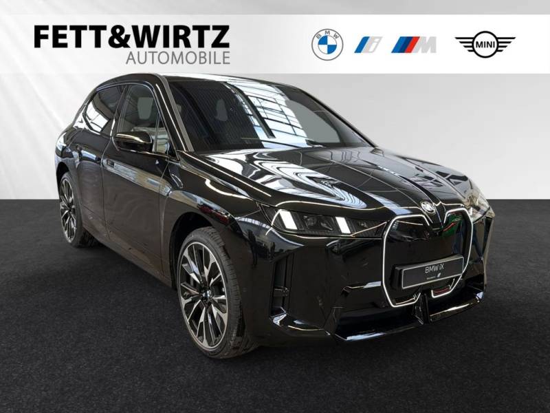 BMW iX xDrive60 M Sport Pro-AHK-SkyLounge-StopandGo