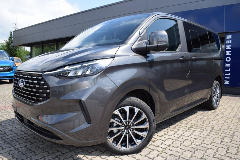 Ford Tourneo Custom L1H1 Titanium Top Ausstattung