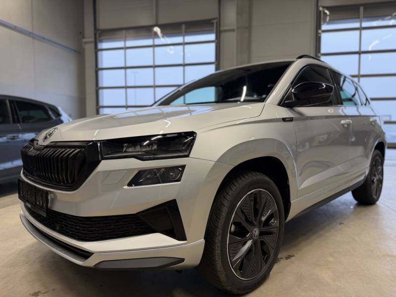 Skoda Karoq 1,5TSI DSG Sportline Kamera Matrix SHZ