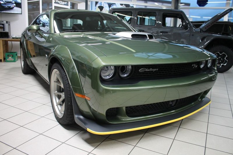 Dodge Challenger R/T SCAT PACK SWINGER WIDEBODY SHAKER