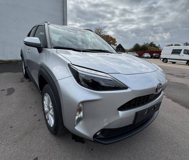 Toyota Yaris Cross 1,5 Hybrid / Business / Kamera / ALU