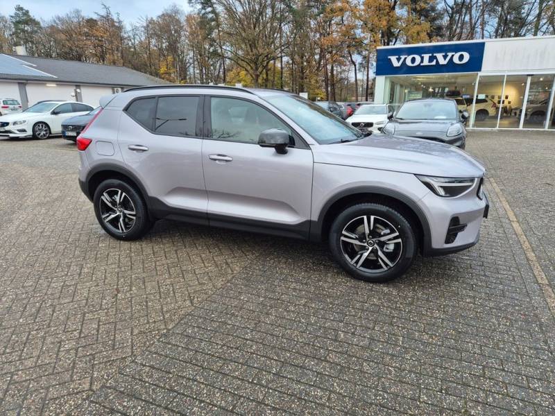 Volvo XC40 Plus Dark 2WD