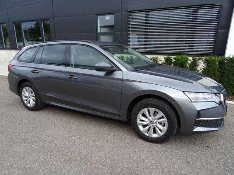 Skoda Octavia Combi 1,5 TSi Select AHK ACC BFS Lad Kam