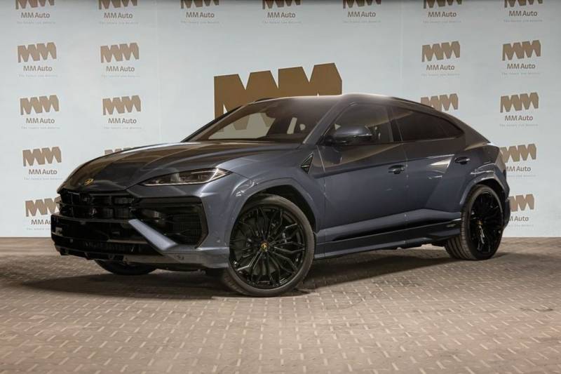 Lamborghini Urus 4.0 V8 SE Pano Carbon Style BandO Massage