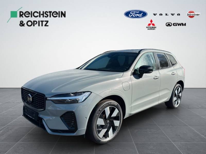 Volvo XC60 Plus Dark Recharge Plug-In Hybrid AWD