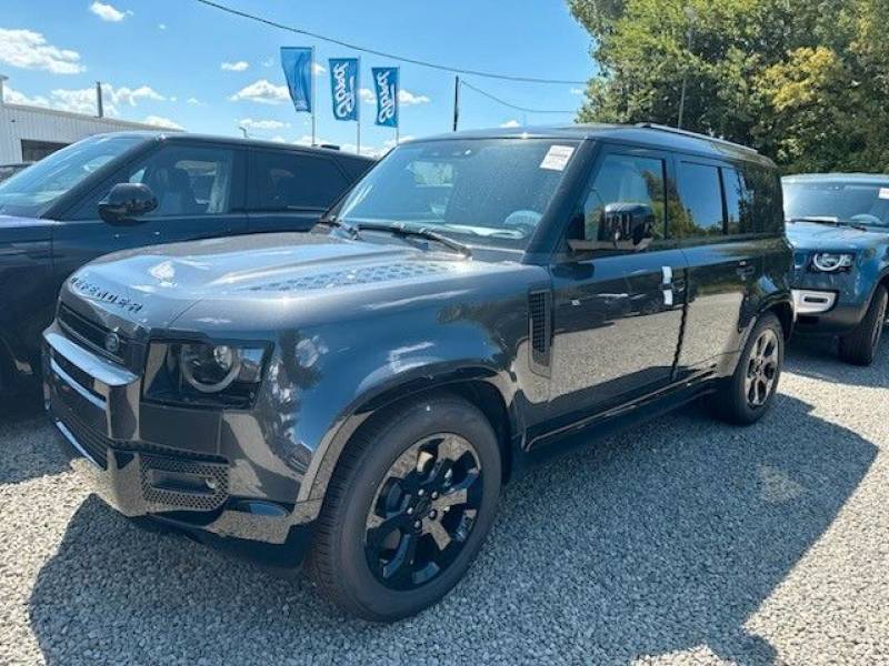 Land Rover Defender 110 Hard Top X-Dynamic SE