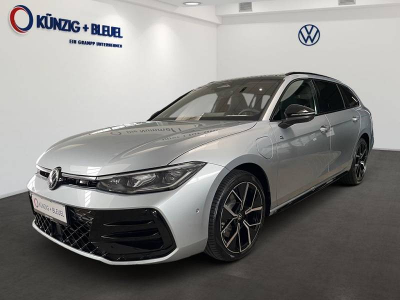 Volkswagen Passat Variant R-Line 1,5 l eHybrid DSG+AHK+MASS