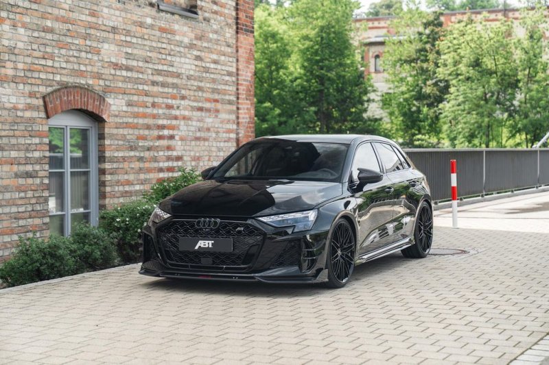 Audi ABT RS3 R - Sondermodell - mythosschwarz 510 PS
