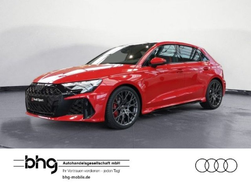 Audi RS 3 Sportback 294(400) kW(PS) S tr onic