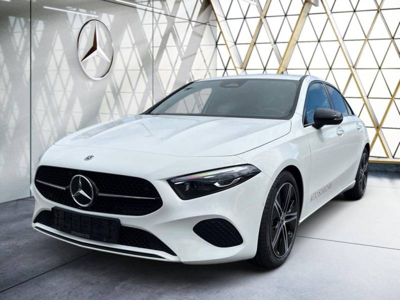 Mercedes-Benz A 180 Limousine Progressive Night*Multibeam*AHK*