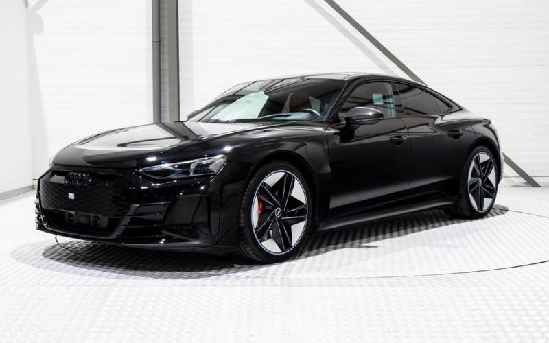 Audi e-tron GT RS ALLRAD-STDHZ--Matrix -PANO