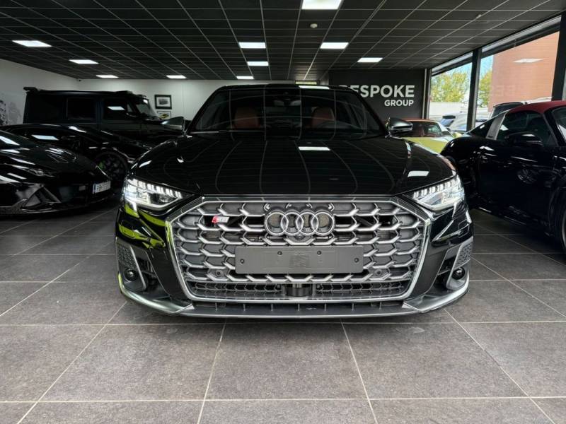 Audi S8 TFSI quattro- Matrix-Carbon-Pano-HUD- 360