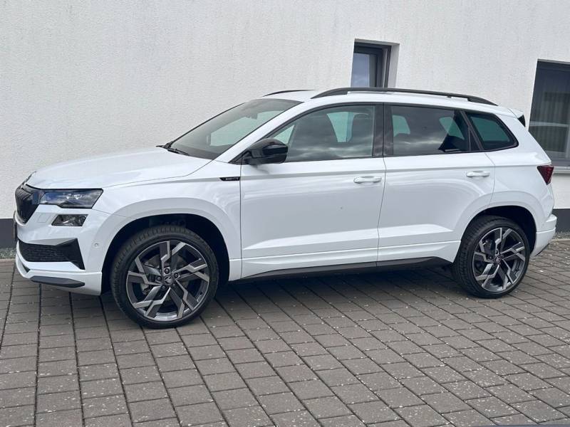 Skoda Karoq 1.5l TSI DSG Sportline  AHK,19",Navi,5/100