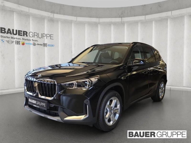 BMW X1 sDrive18i UPE 52.240,- € HUD AHK LED ACC 18''