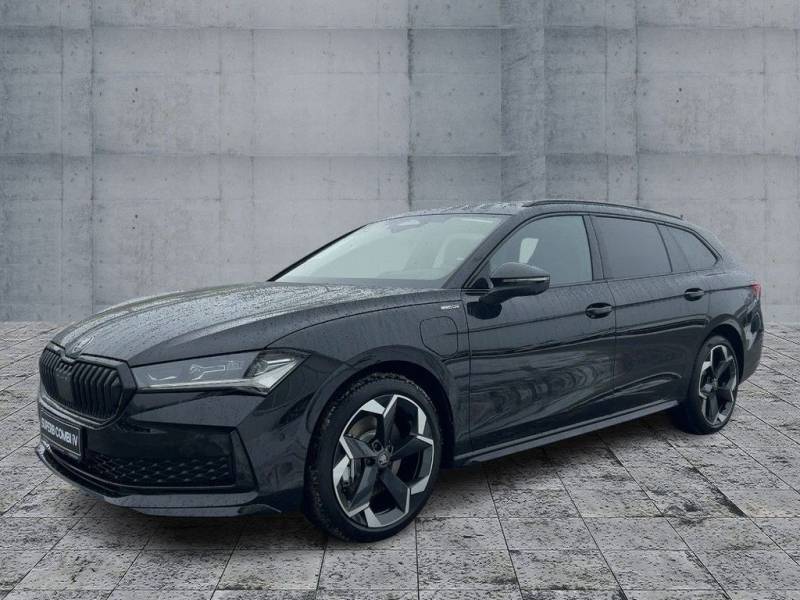 Skoda Superb Combi Sportline 1,5 TSI iV + PANO + AHK