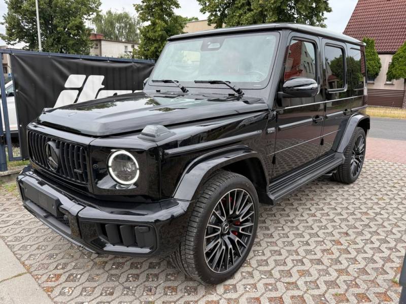 Mercedes-Benz G 63 AMG Superior A22 Rear TV Carbon interior