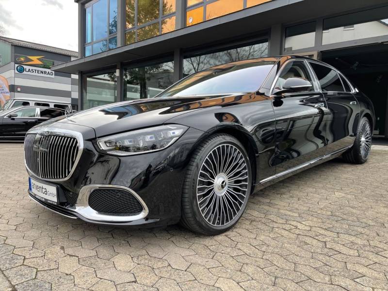 Mercedes-Benz MAYBACH-PY25-E-BODY-HIGH-END INT-HINTERACHS-VOLL