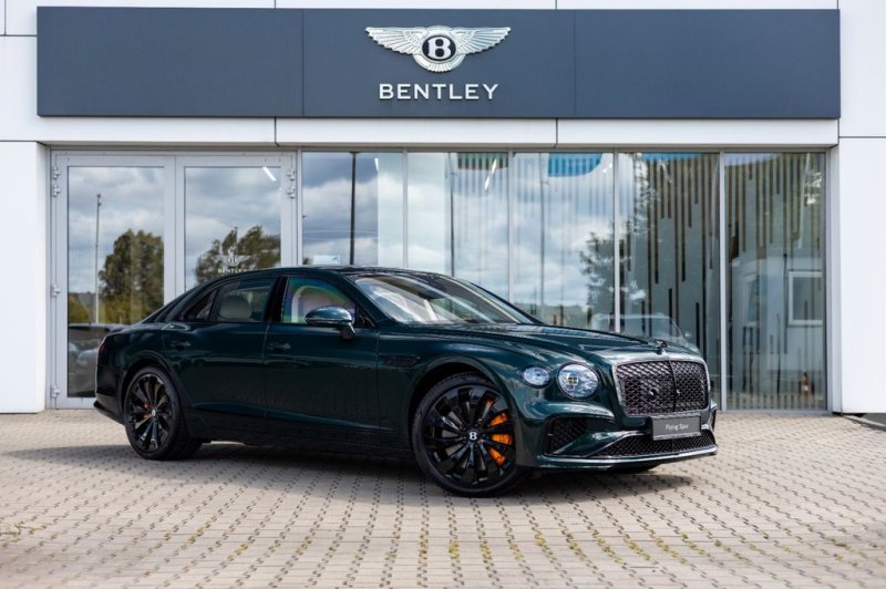 Bentley Flying Spur V8 Hybrid Black Edition