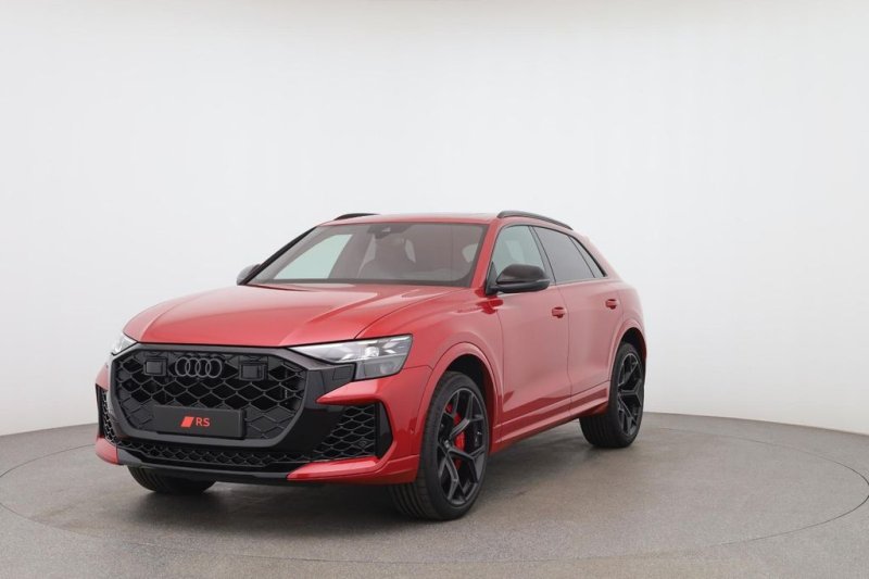 Audi RSQ8 RS Q8 performance