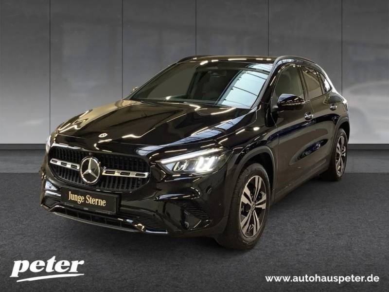 Mercedes-Benz GLA 220 d 4MATIC NIGHT+AHK+PANO+MBUX+18''+8G-DCT
