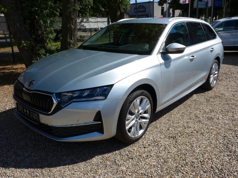 Skoda Octavia 2.0 TDI DSG Selection Combi LED/Navi/AHK