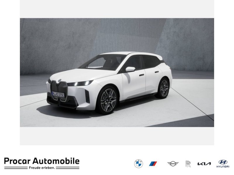 BMW iX xDrive45 M-Sport + Integral + AHK + H/K + Hea